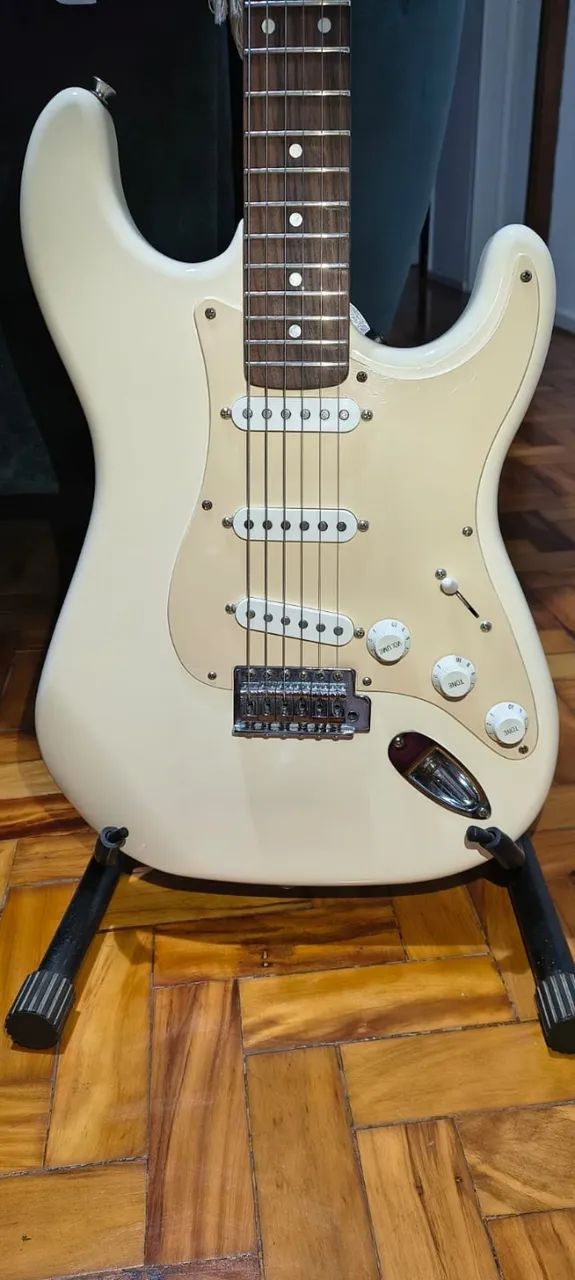 Guitarra Squier Affinity Stratocaster - Foto 2