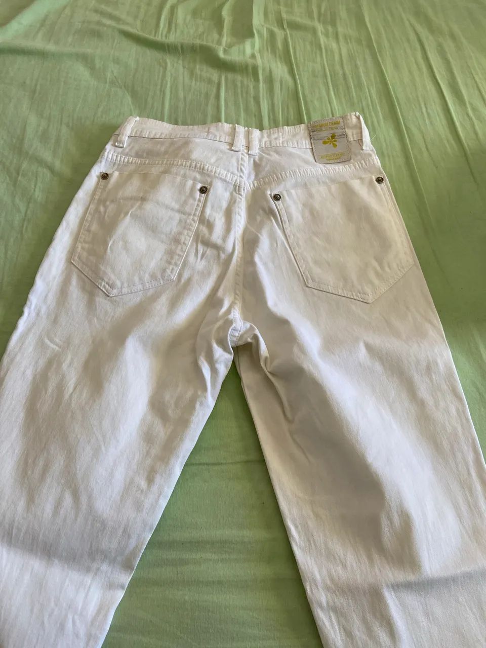 Vendo calça jeans 25,00 - Foto 2