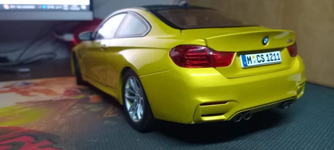 Miniatura M4 coupe - Paragon 1/18 - Foto 2