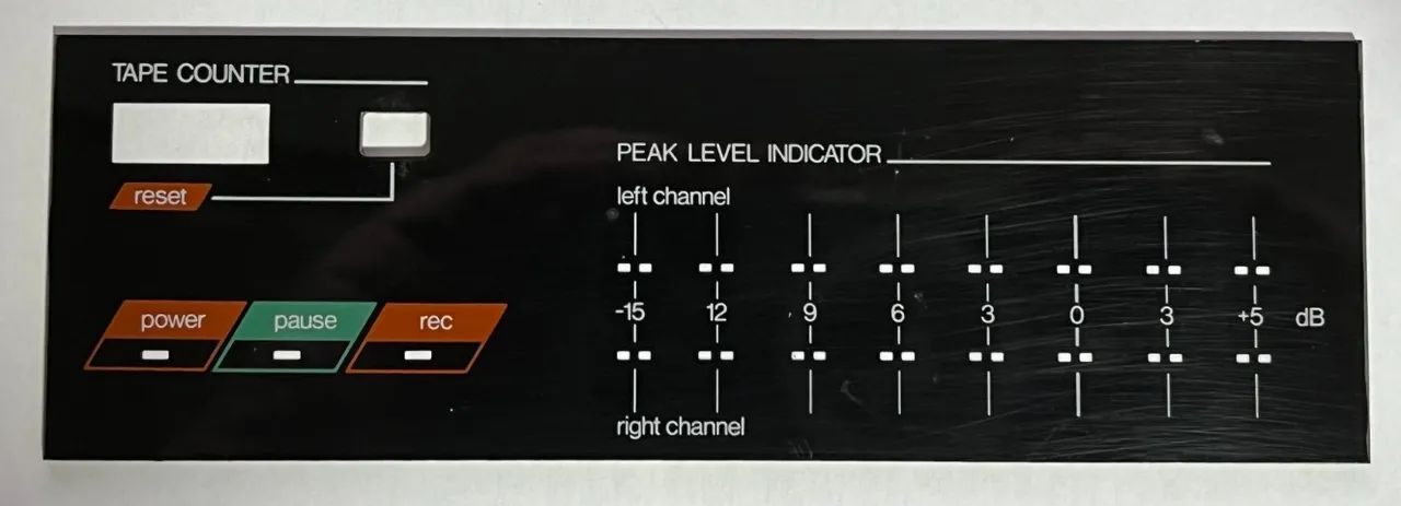 Tape Deck Gradiente DS-40 - Acrílico Visor para os VUs