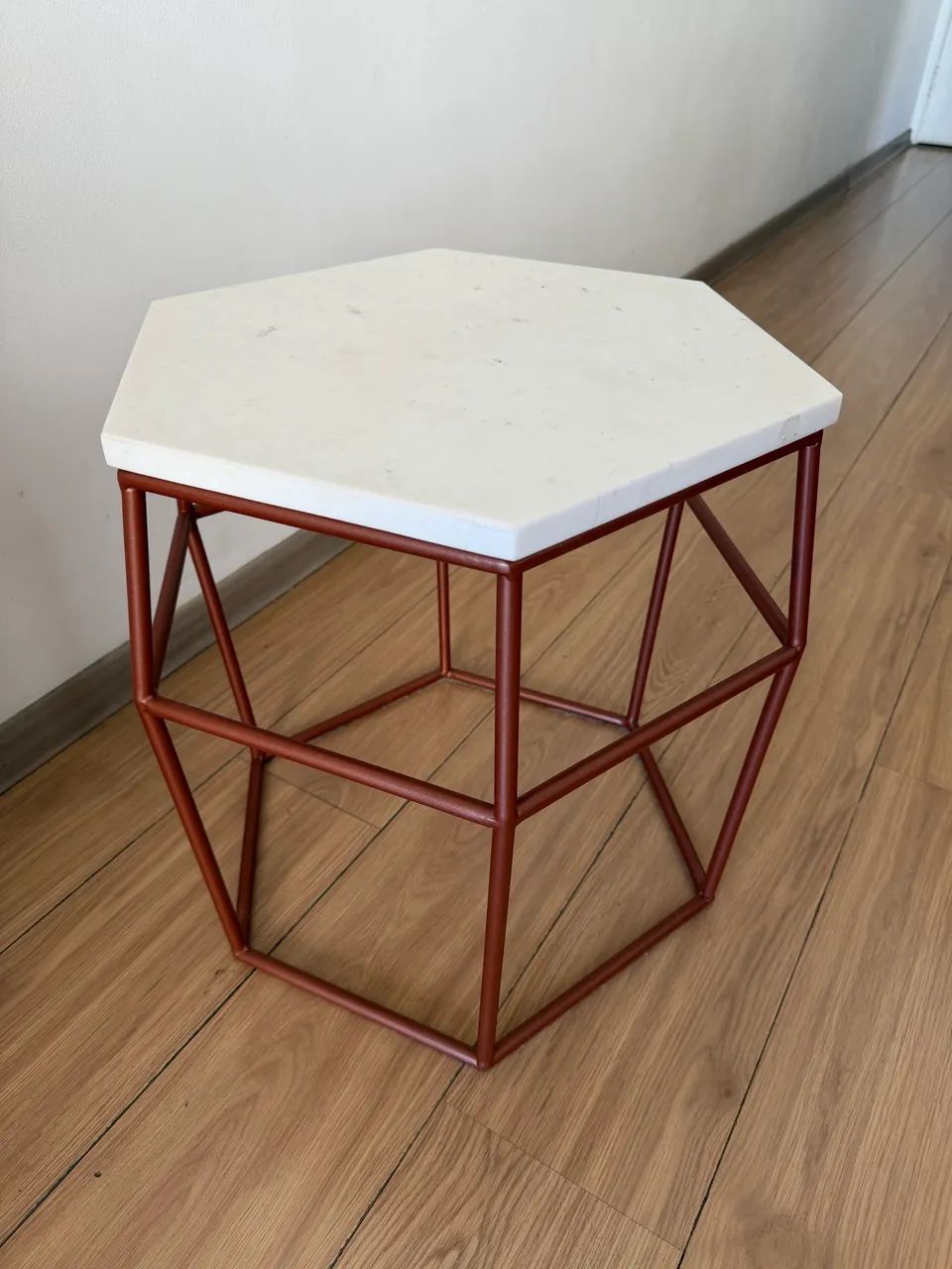 Mesa lateral / Mesa de apoio