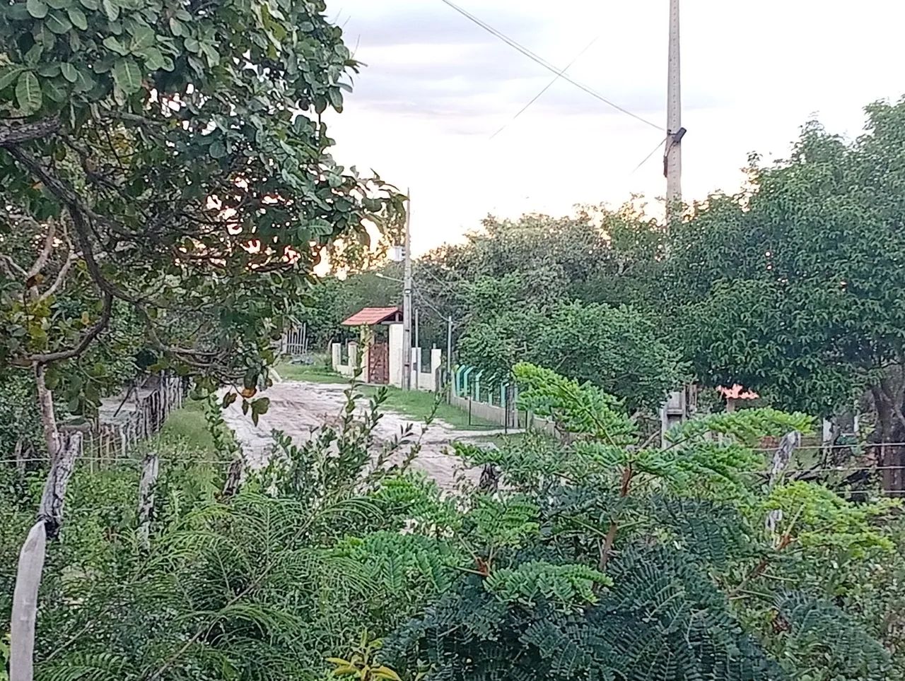 Vendo casa com terreno, de fundo para o rio!!