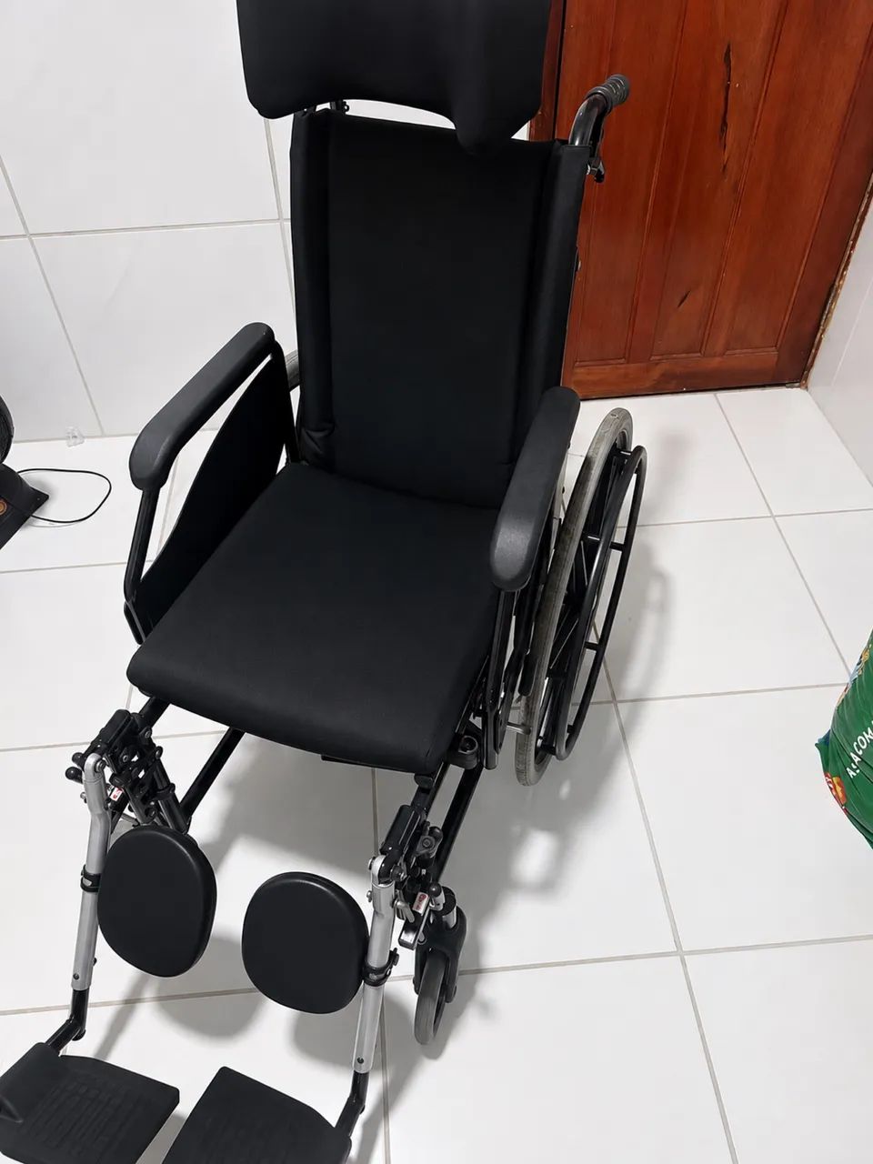 Cadeira de rodas - Foto 2