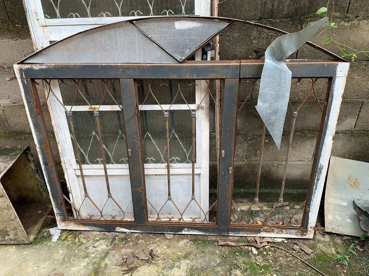 Porta e janela de ferro , desapego - Foto 2