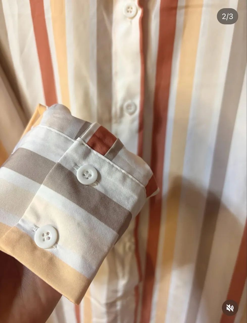 Blusa social listrada - Foto 2