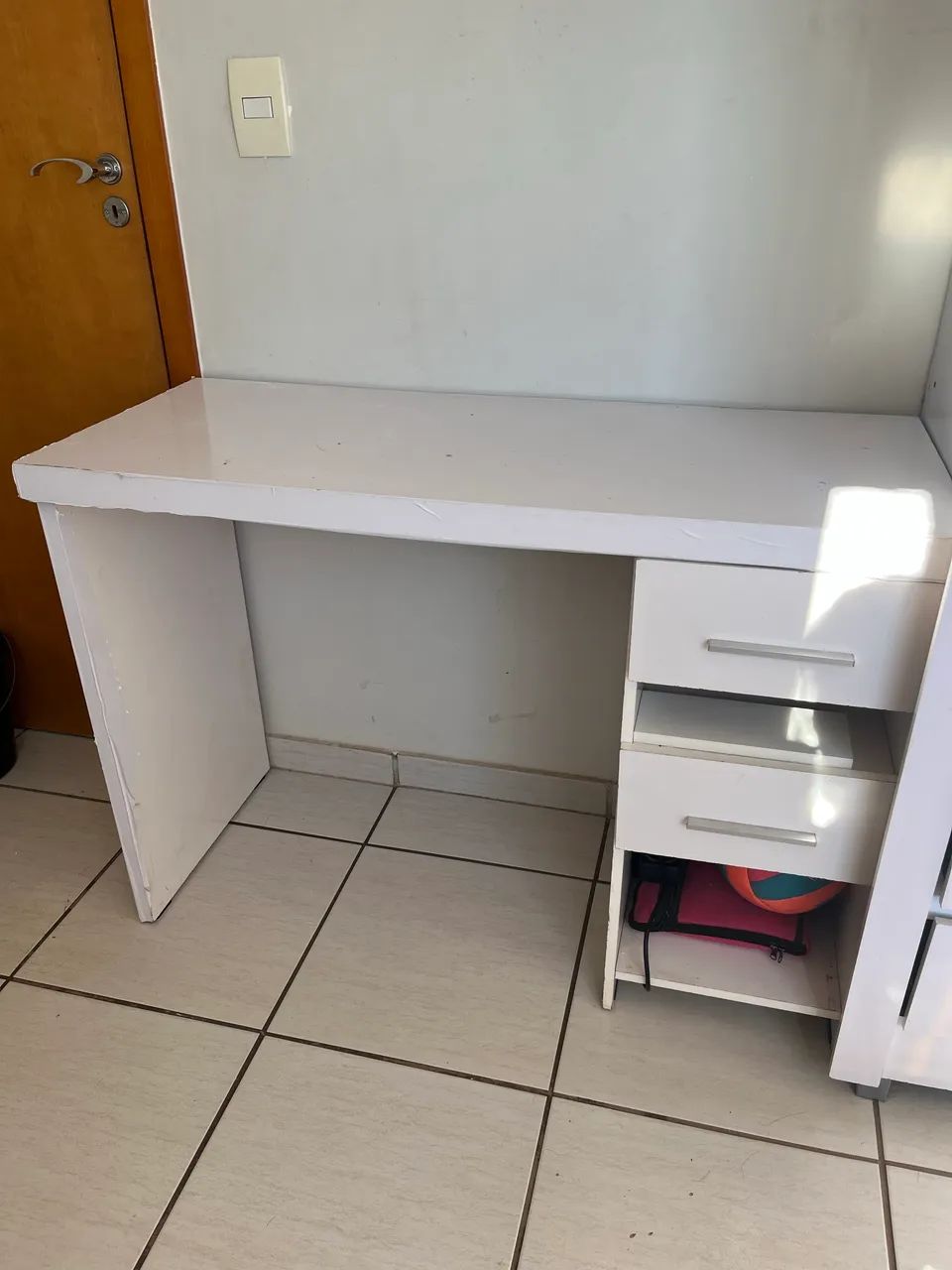 mesa escrivaninha 