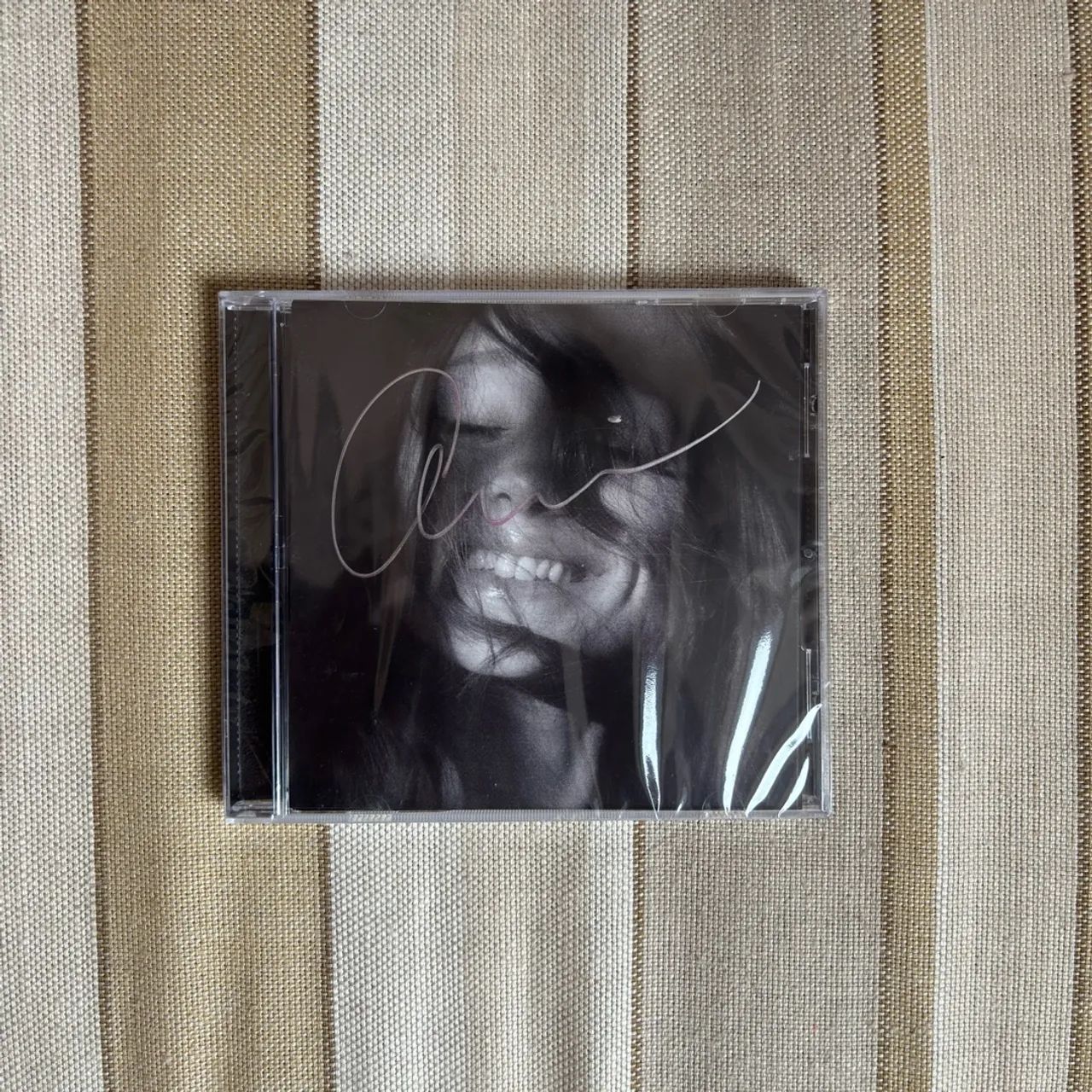 Ariana Grande - petal CD ( autografado )