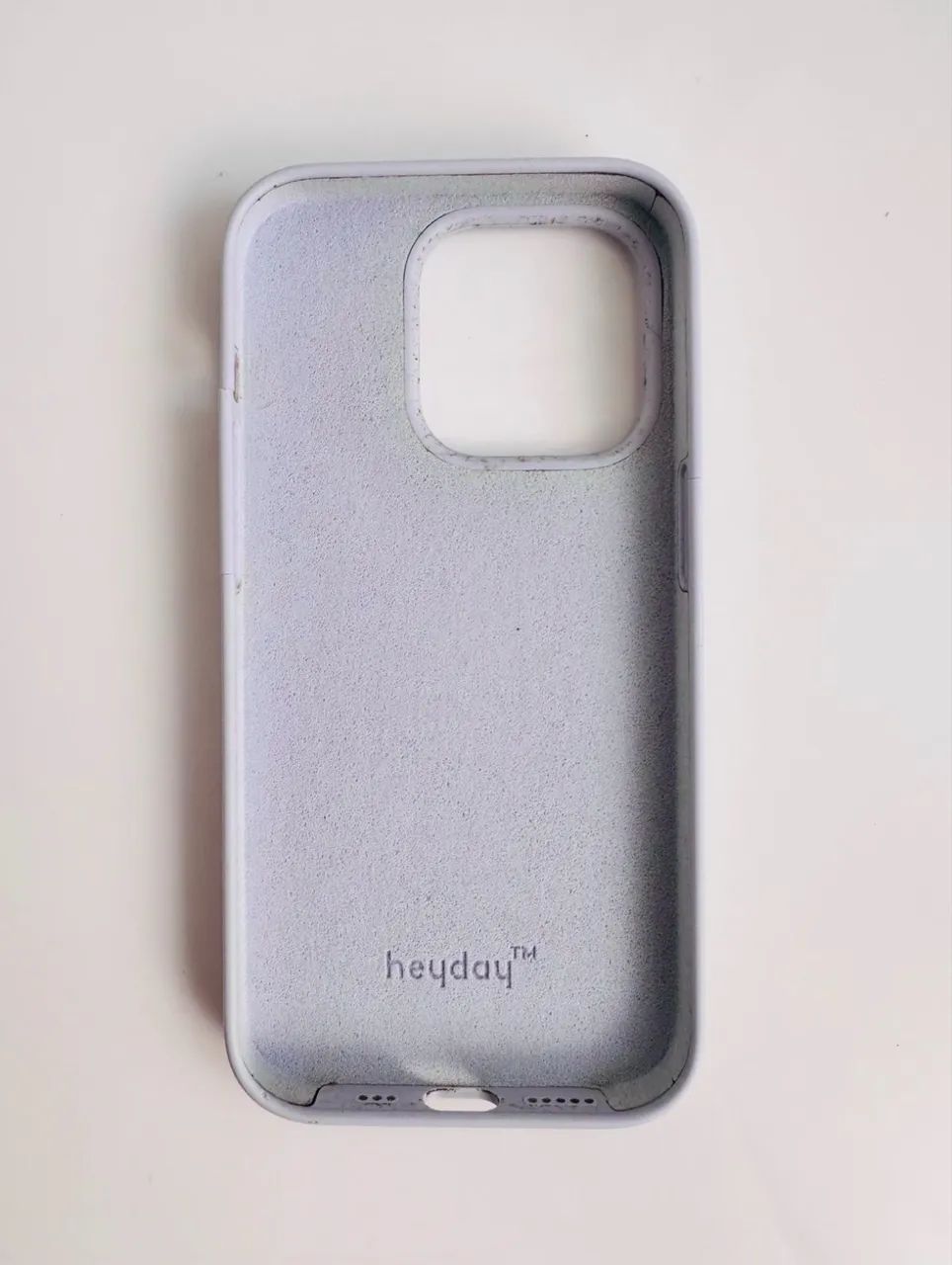 Capinha lilás de silicone iPhone 14 Pro - Foto 5