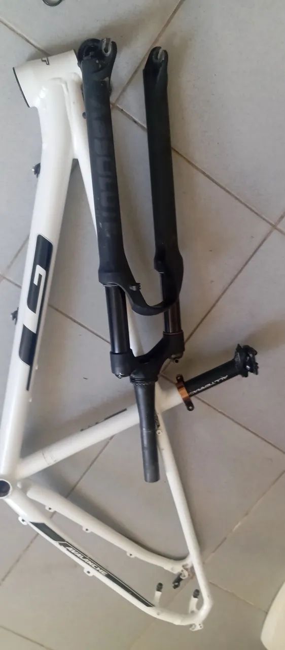 Quadro GT+suspensão absolute aro 29  - Foto 5