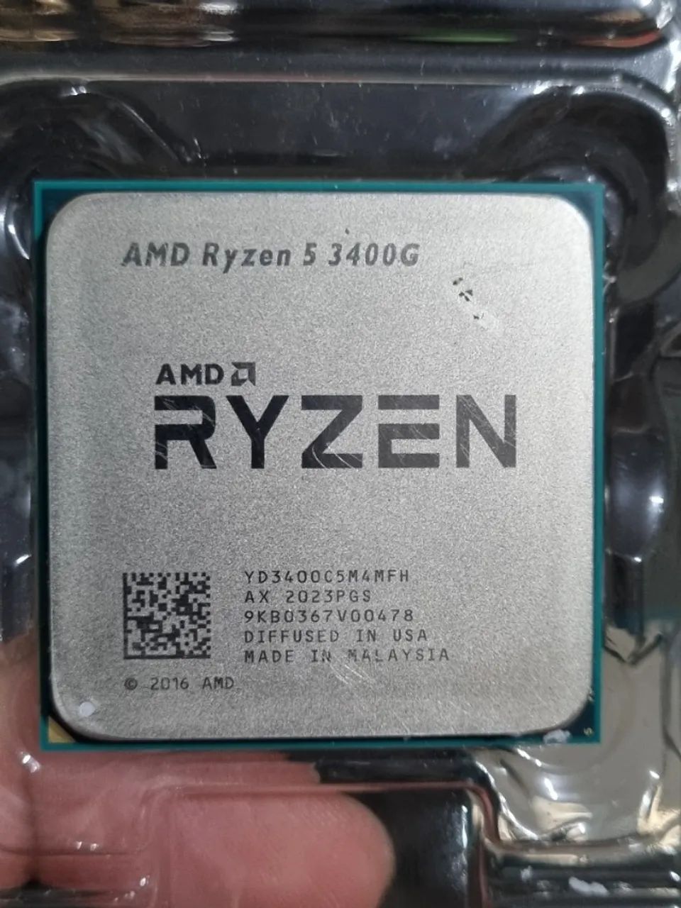 AMD Ryzen 5 3400G