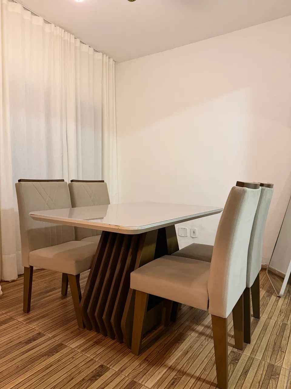 MESA DE JANTAR