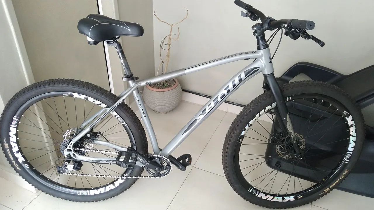 Bike show nextep top