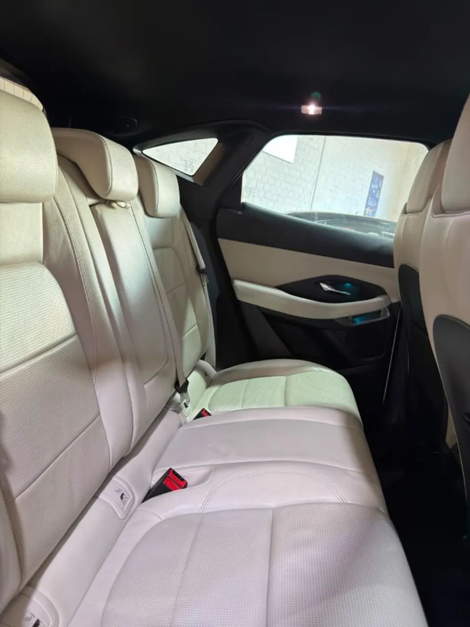 Jaguar E-Pace R-dynamic S 2.0 AWD 249cv Aut. 2020 - Foto 5