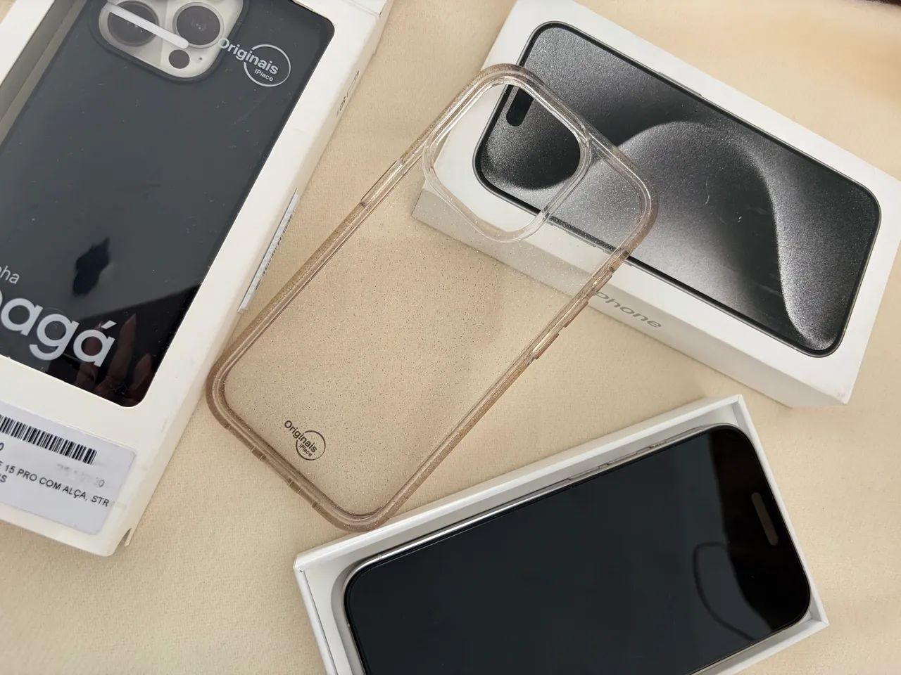 iPhone 15 Pro 256GB White Titanium | Caixa + Capinhas