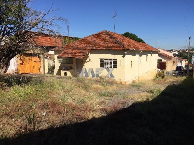 Casa à venda com 3 dormitórios em Centro, Bauru cod:5450