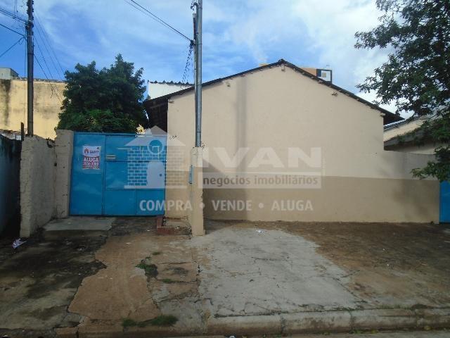 Casa para alugar com 3 dormitórios em Daniel fonseca, Uberlândia cod:594566