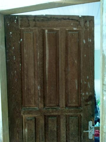 Porta de madeira e uma de alumínio - Foto 2