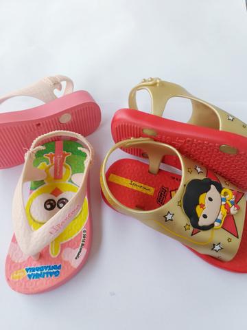 Chinelo Galinha Pitadinha + Sandália bebê Maravilha