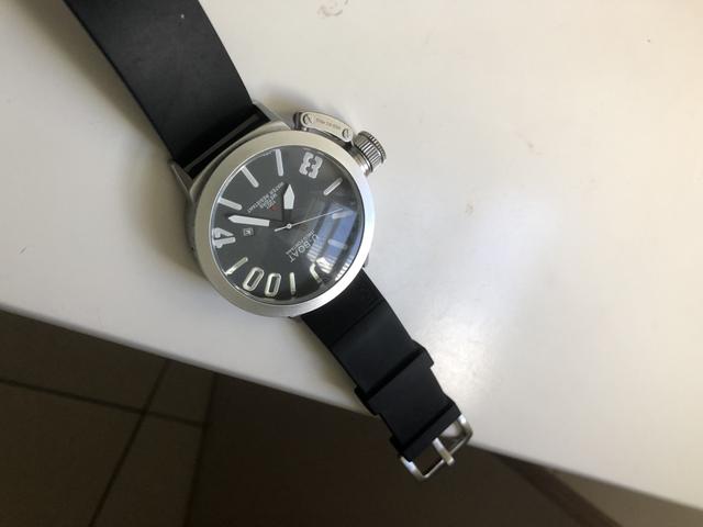 Relógio U-Boat impecável , funcionando perfeitamente