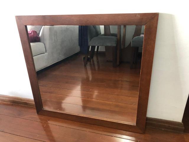 Espelho com moldura