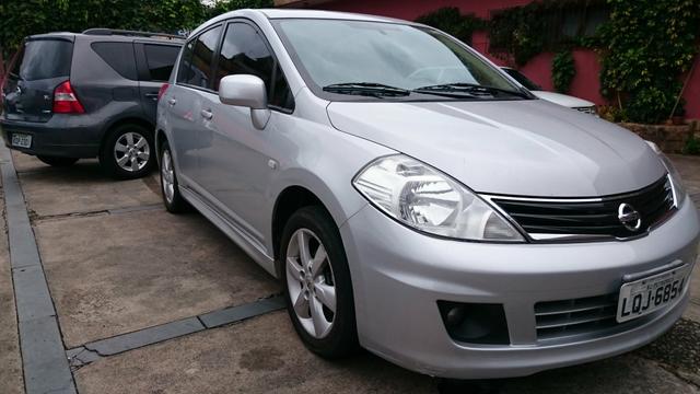 Nissan Tiida SL 1.8 2013 - Foto 2