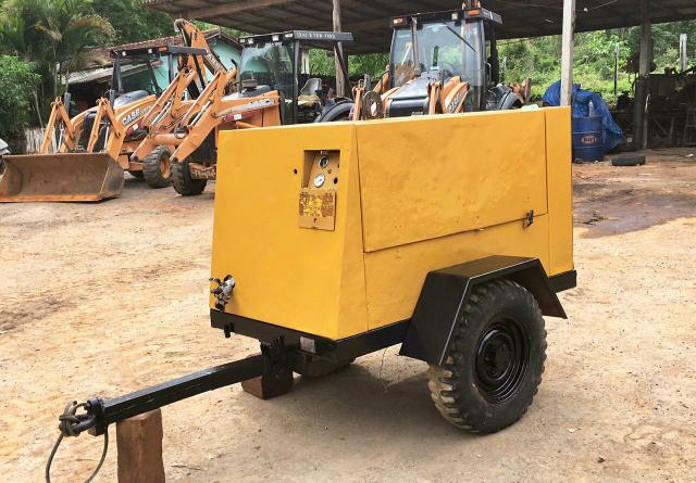Compressor de ar modelo xas 76 - Foto 2