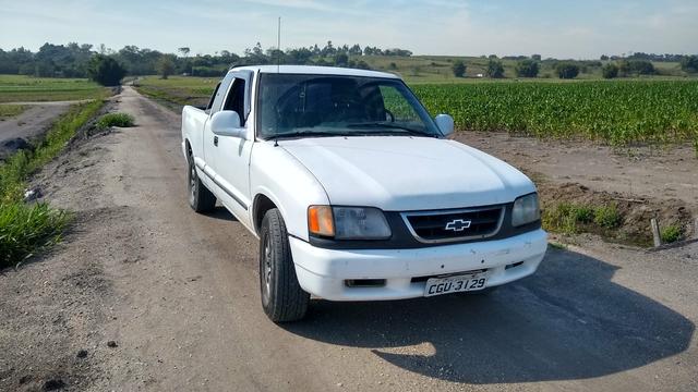Vendo S10 1996 cabine extendida gasolina 2.2 - Foto 4