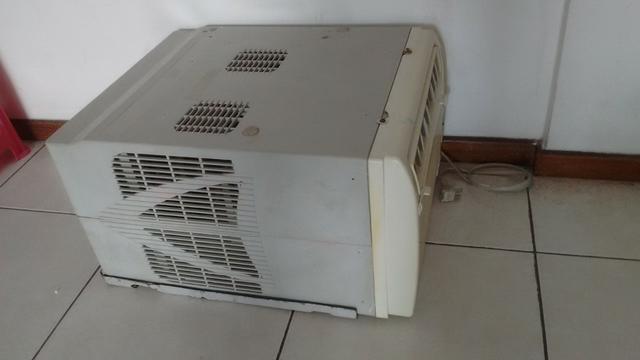 Ar condicionado 7500 BTUS 220v - Foto 2
