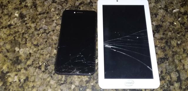 Vende se um tablet da Intel e um celular Asus para retirada de peças