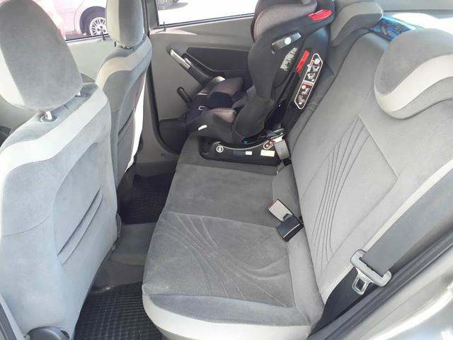 Vendo Agile LTZ 1.4 em excelente estado - Foto 7