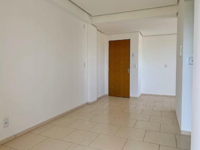 Alugo Apartamento 2 Dormitórios em Cruz Alta - Foto 2