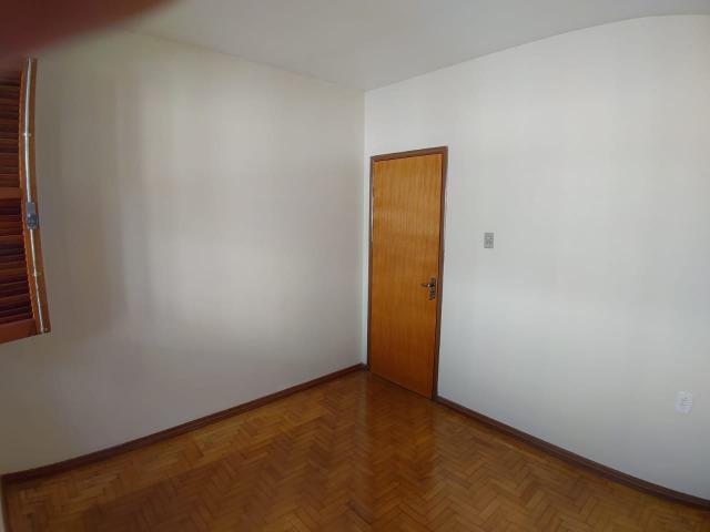 Casa pra alugar com 03 quartos - contrato de 12 meses - Foto 2