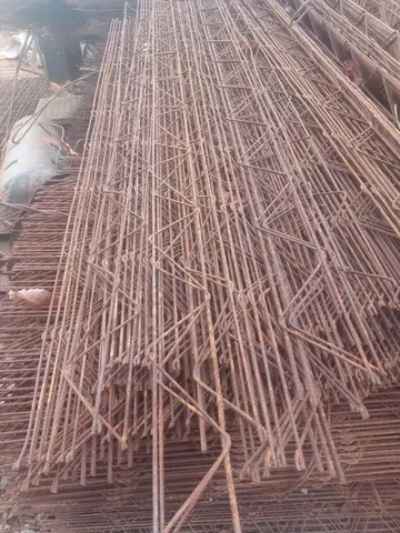 TRELIÇA T8 COM 2 MTS 8 REAIS CADA