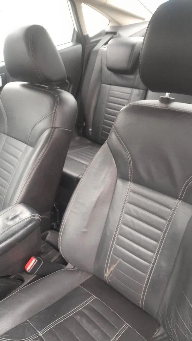 Fiesta sedan 2015 titanuin