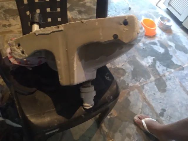 Vendo pia de banheiro pequena - Foto 2