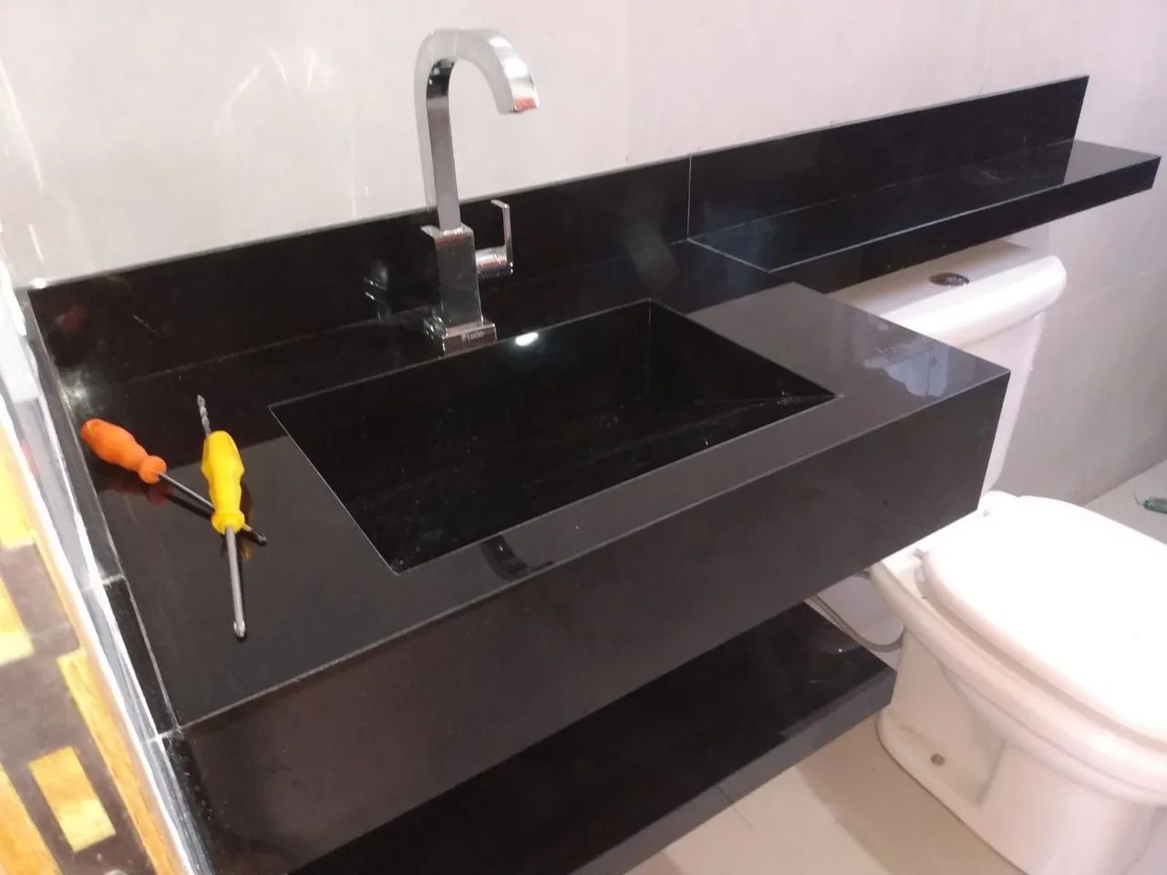 Nichos e lavatórios em porcelanato sob medida , whatsapp * - Foto 5