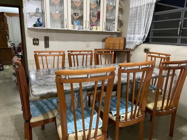 Mesa de Granito com 8 cadeiras
