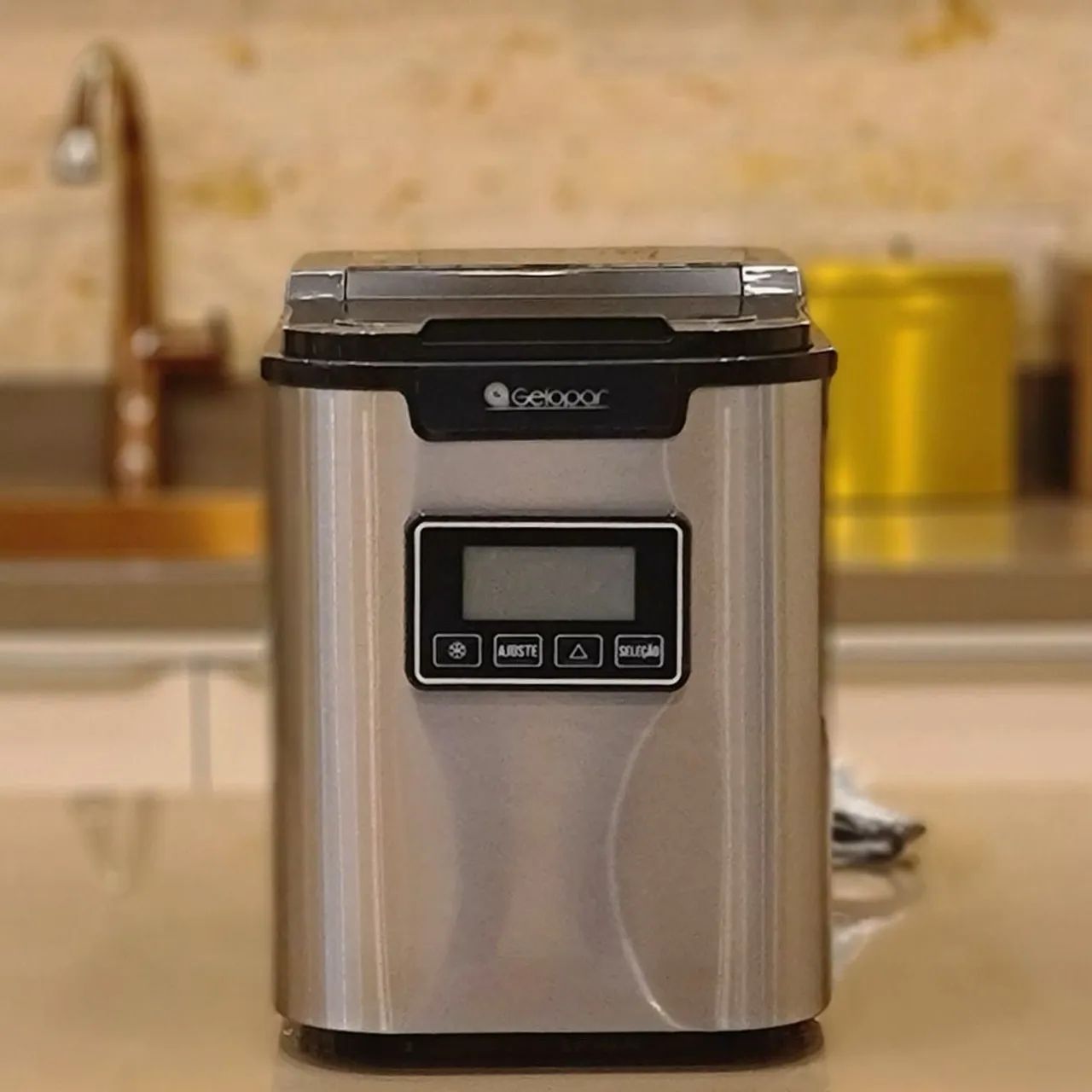 Máquina de gelo Gelopar 12kg 