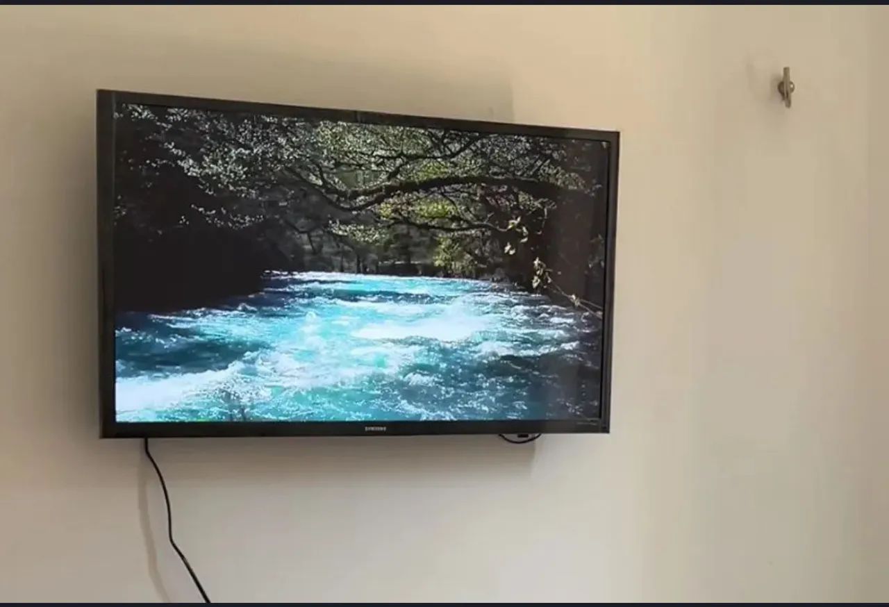TV Samsung com tela de 43 polegadas