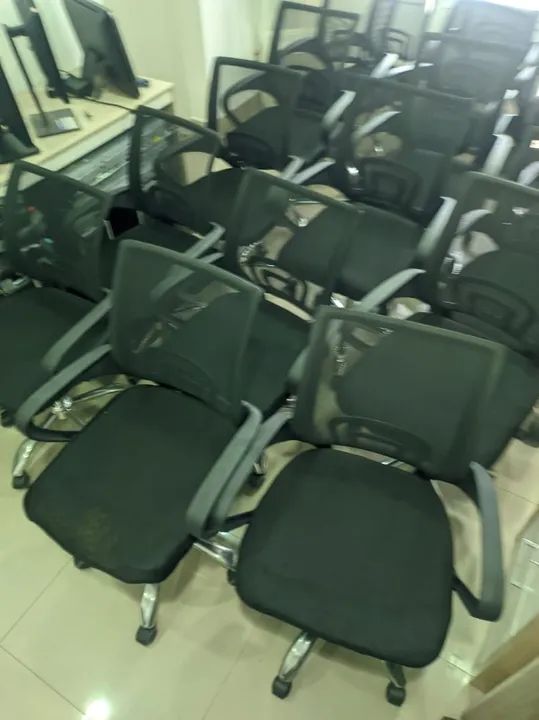 Cadeiras de escritório R$180,000 - Foto 5