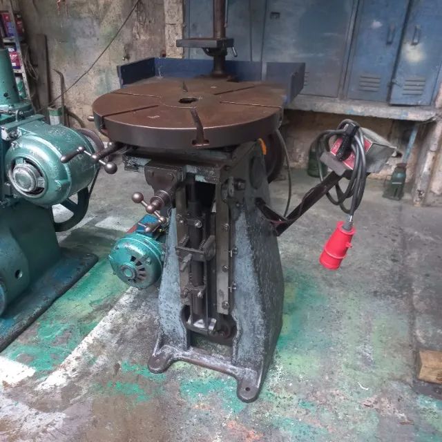 Chaveteira Vertical Hj - Trifásica 220 Volts / -- 00810 Nc