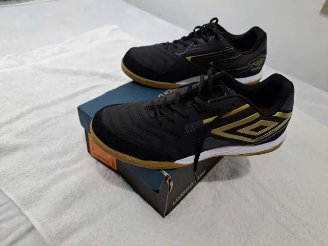 ** Ultimas Somente Retirada **Chuteira Futsal Umbro Pro 5 Bump Preta Tamanho 40 OficialSP - Foto 4