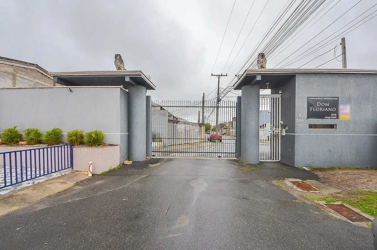 Sobrado para venda em São José dos Pinhais