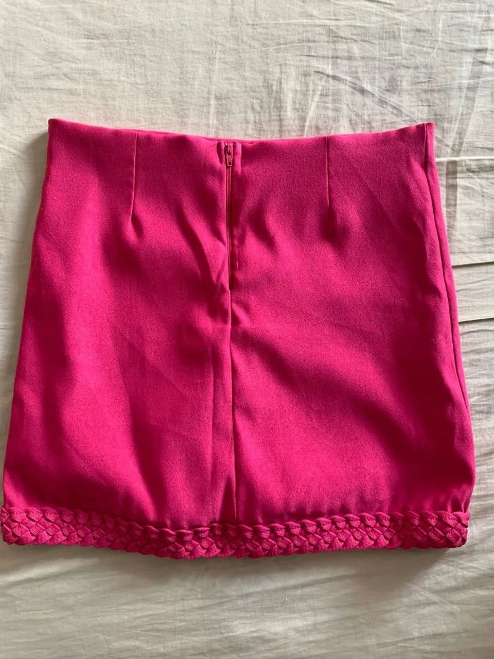 Short saia Rosa Pink com Detalhe na Barra