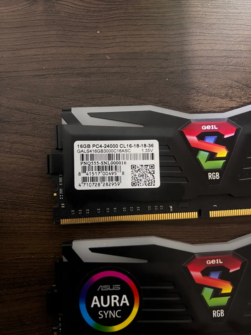 02-Memória RAM GEIL 16GB DDR4 3200MHz RGB