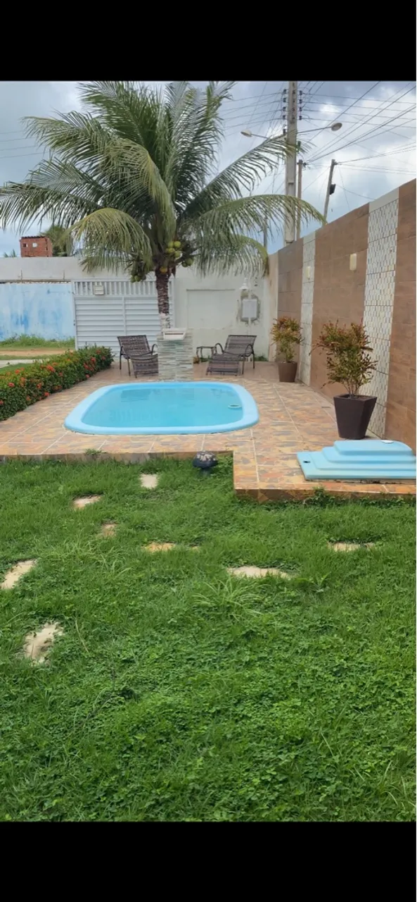 Aluga se casa nna praia do abais a 1000 metros da praia, próxima das dunas