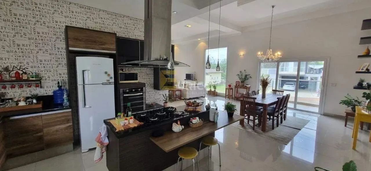 IMPONENTE CASA EM ÓTIMA LOCALIZAÇÃO A VENDA NO CONCOMÍNIO RESERVA DOS VINHEDOS EM LOUVERA/ - Foto 9