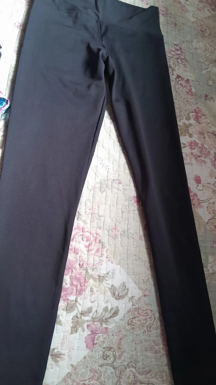 Roupas feminina- academia - lote 40 reais 