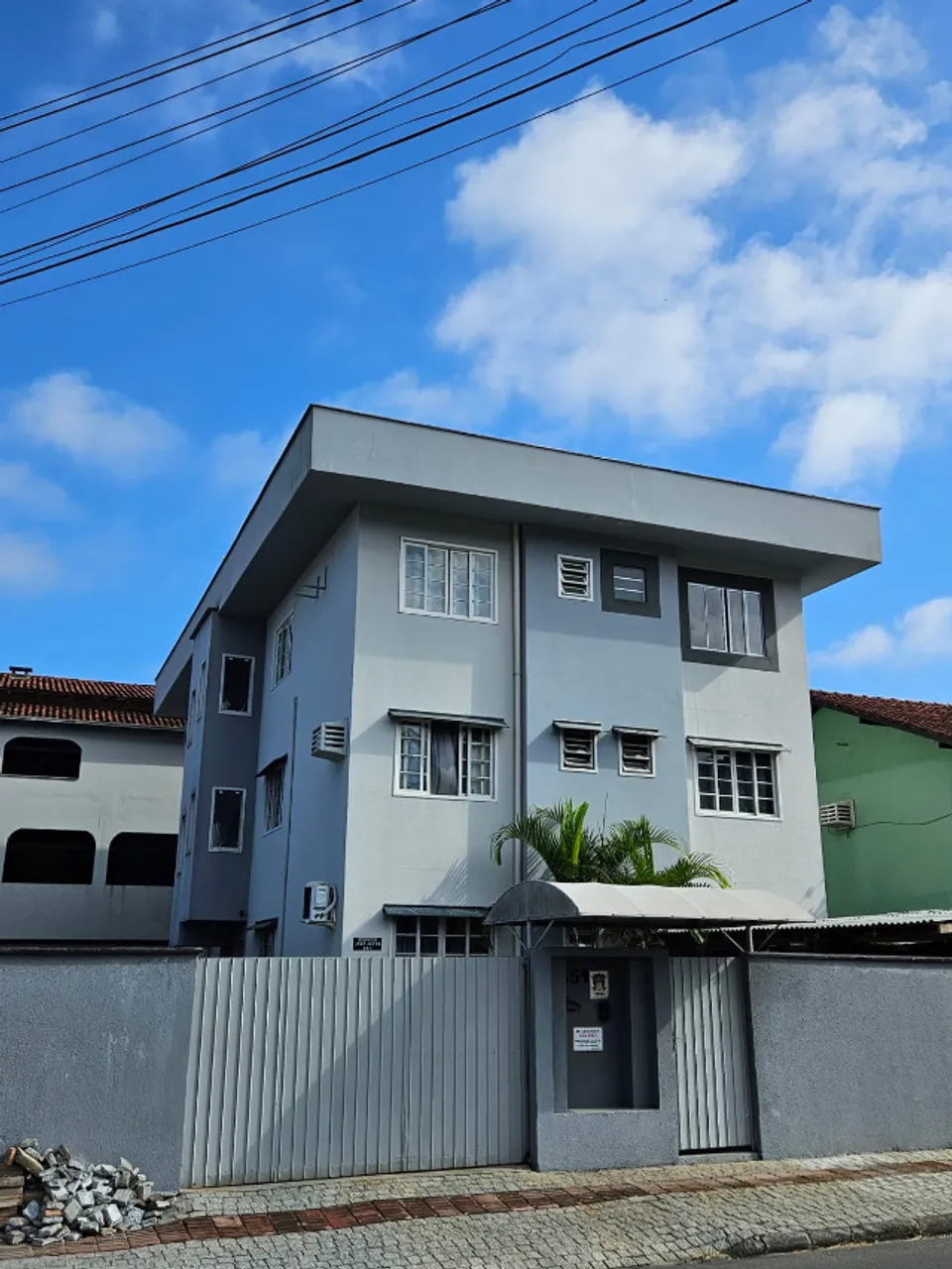 Kitnet, Apto de um quarto bairro Saguaçu.