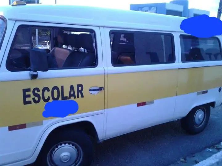 Vendo combinar flex ano 2012. Única dona.